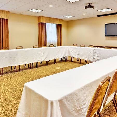 Holiday Inn Express Hotel & Suites Byram By Ihg Εξωτερικό φωτογραφία