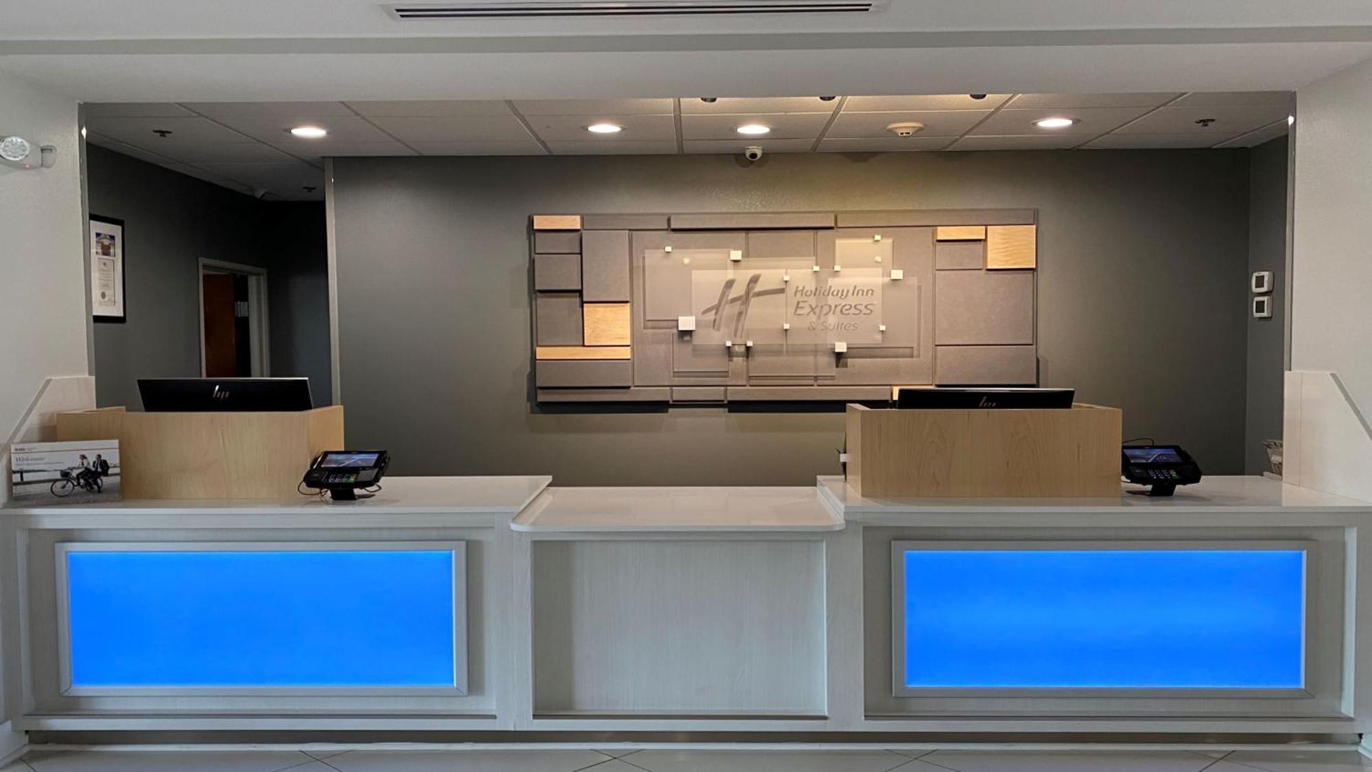 Holiday Inn Express Hotel & Suites Byram By Ihg Εξωτερικό φωτογραφία