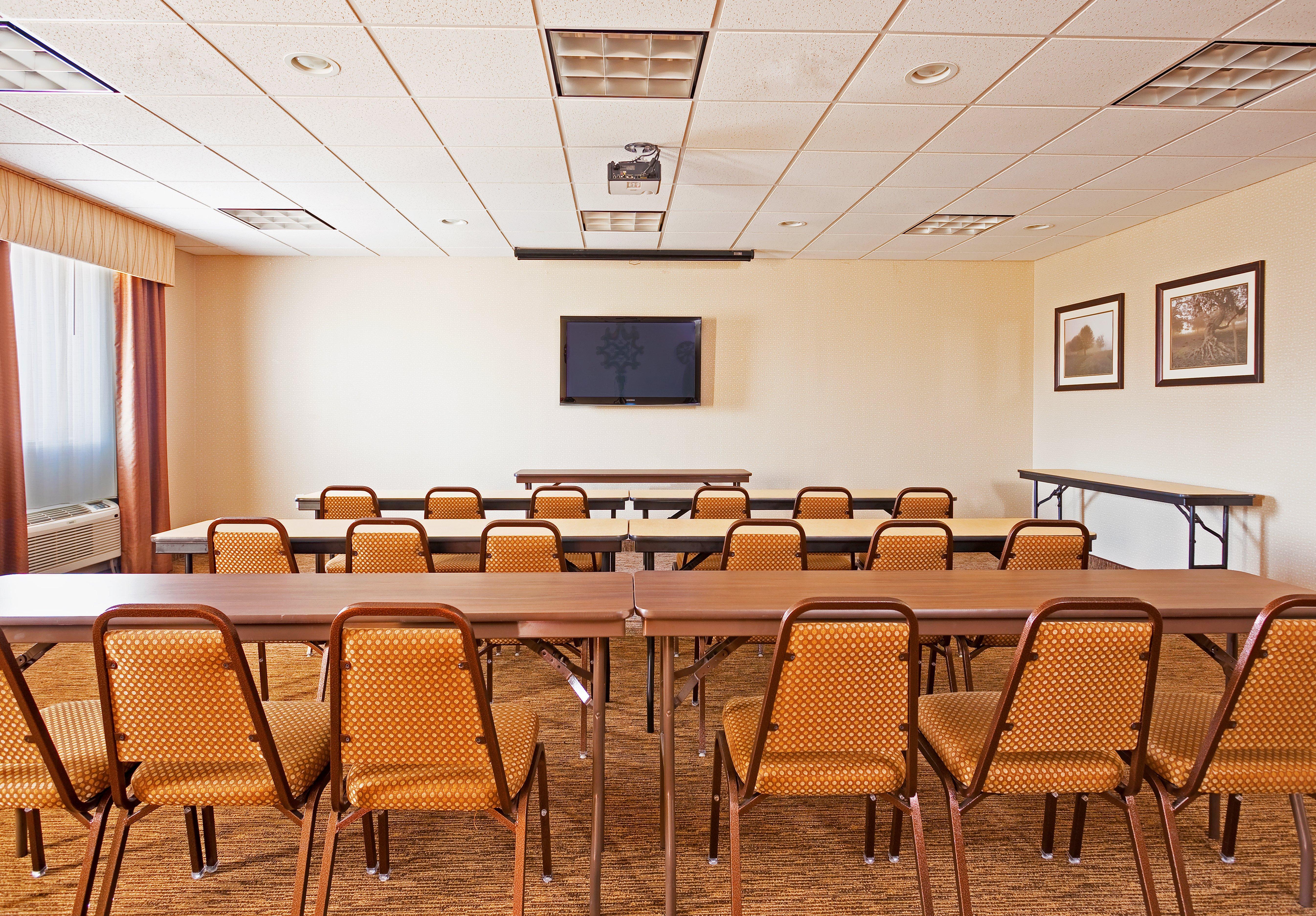 Holiday Inn Express Hotel & Suites Byram By Ihg Εξωτερικό φωτογραφία