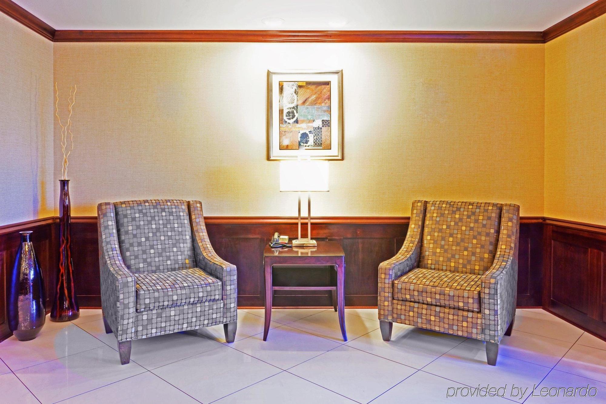 Holiday Inn Express Hotel & Suites Byram By Ihg Εξωτερικό φωτογραφία