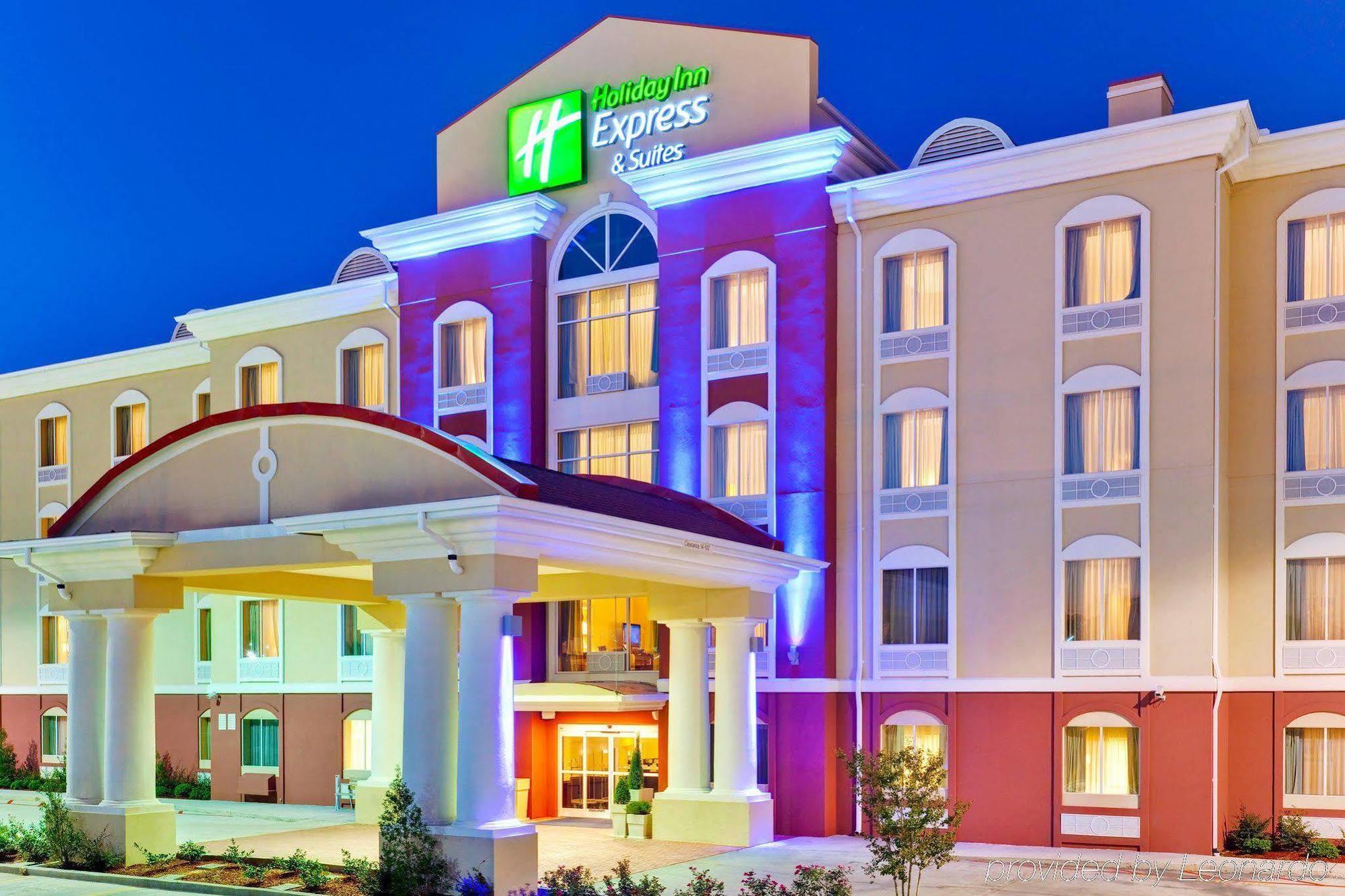 Holiday Inn Express Hotel & Suites Byram By Ihg Εξωτερικό φωτογραφία