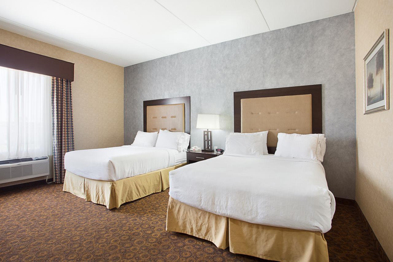 Holiday Inn Express Hotel & Suites Byram By Ihg Εξωτερικό φωτογραφία