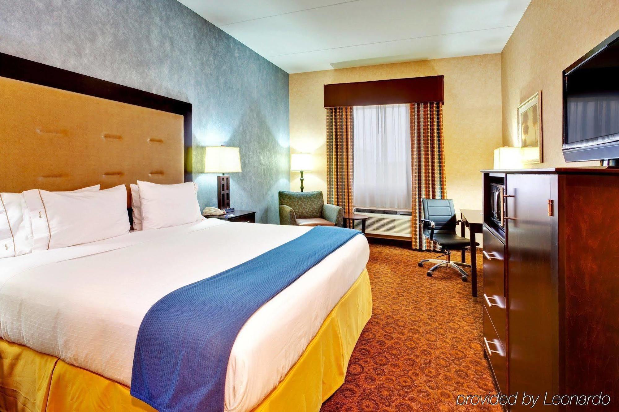 Holiday Inn Express Hotel & Suites Byram By Ihg Εξωτερικό φωτογραφία